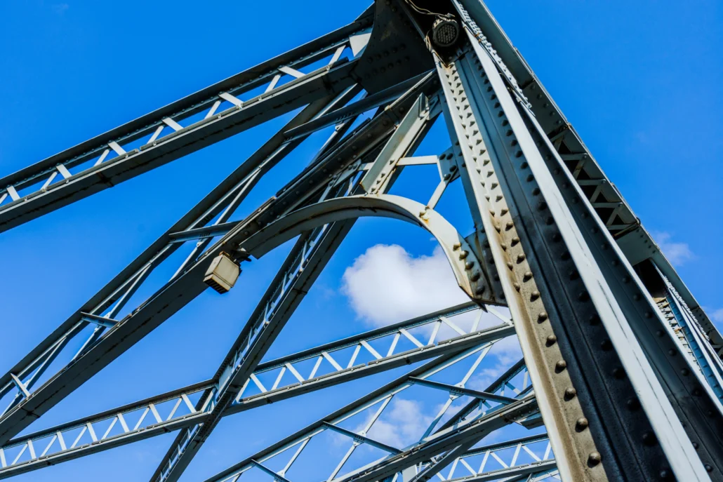 refuerzo de estructuras metalicas puente